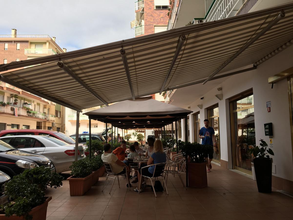 Hotel Arma Ristorante 아르마 디 타지아 외부 사진