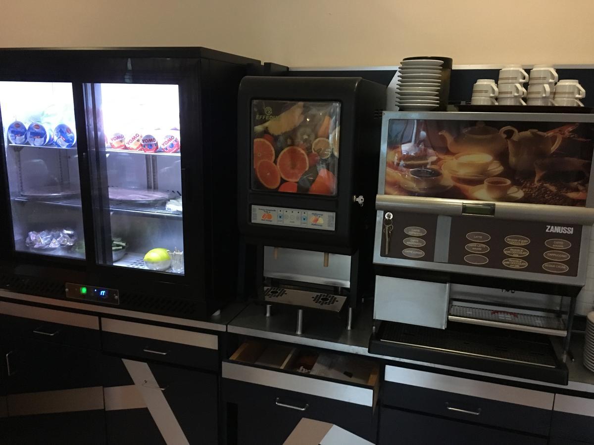 Hotel Arma Ristorante 아르마 디 타지아 외부 사진